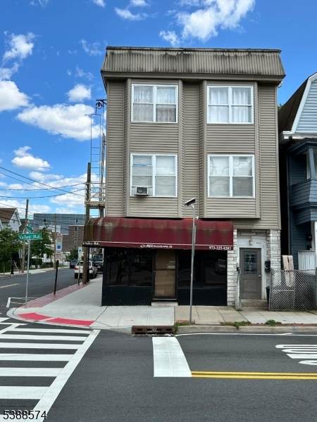 544 Valley Rd - Photo 1