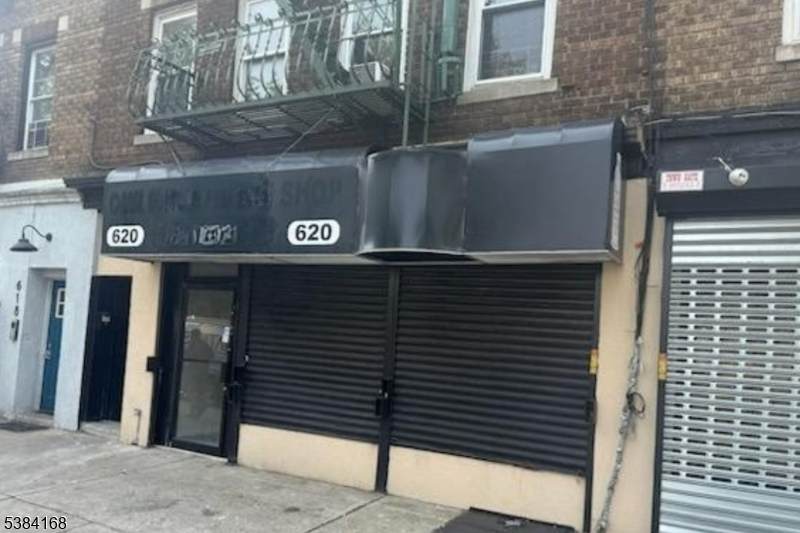 620 S Orange Ave - Photo 1