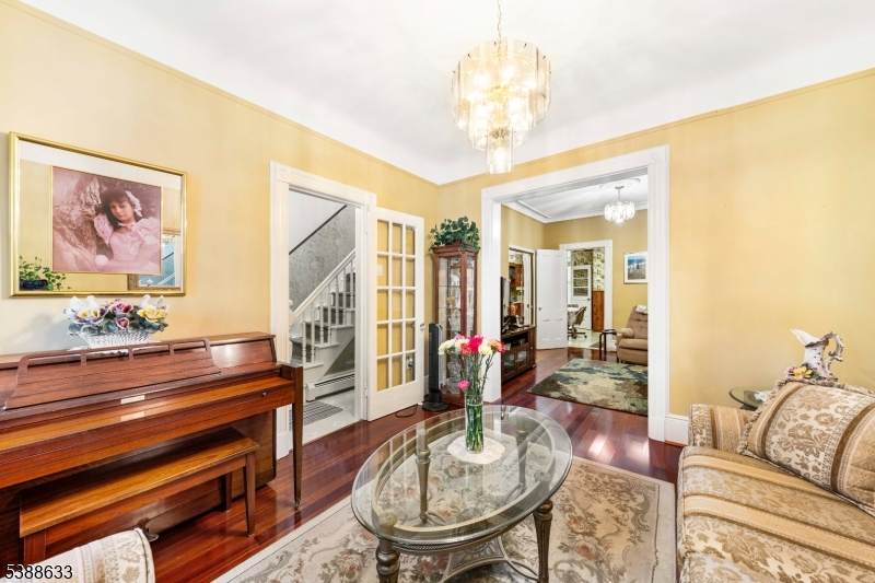 415 57Th St - Photo 1