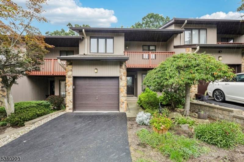 5 Wedgewood Drive - Photo 1