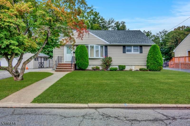 22 Chestnut St - Photo 1