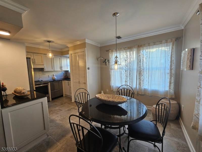 63 Rome St - Photo 1