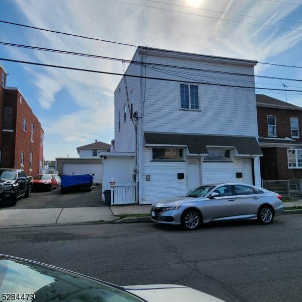 333 W Clinton St - Photo 1