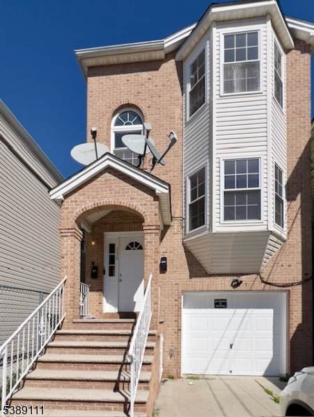 239 Bond St Unit 2 - Photo 1