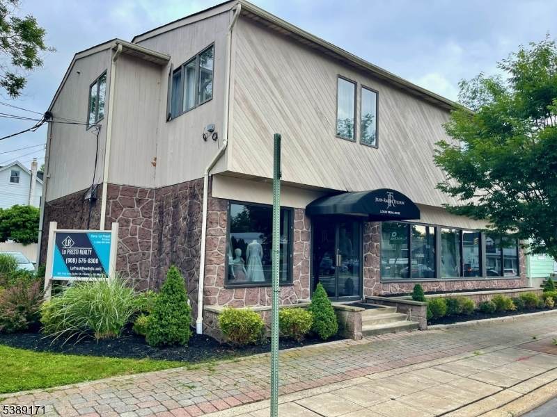 85 W Somerset St - Photo 1