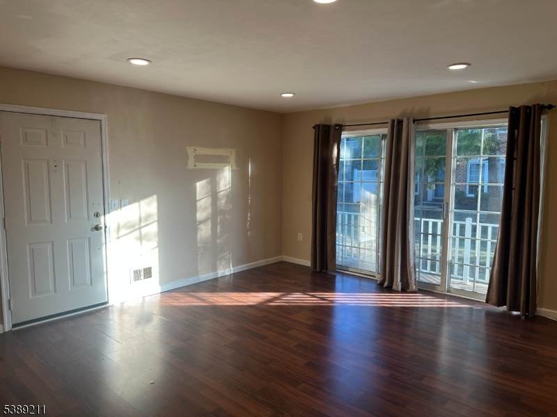 480 Witney Ct - Photo 1