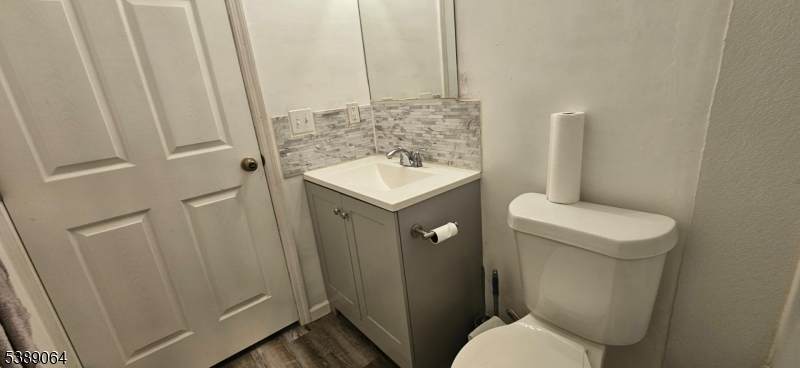 140 Fountain - Photo 1