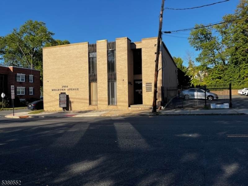 2066 Millburn Ave - Photo 1