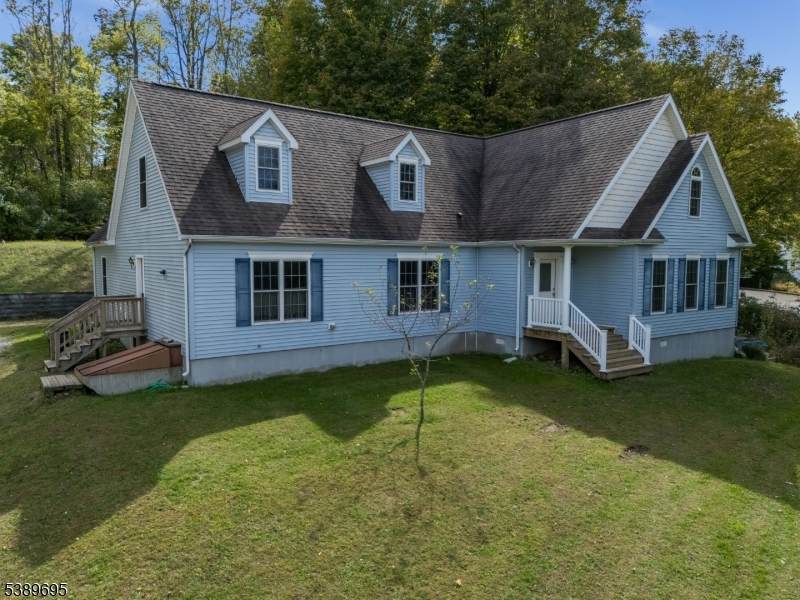 444 W Hill Rd - Photo 1