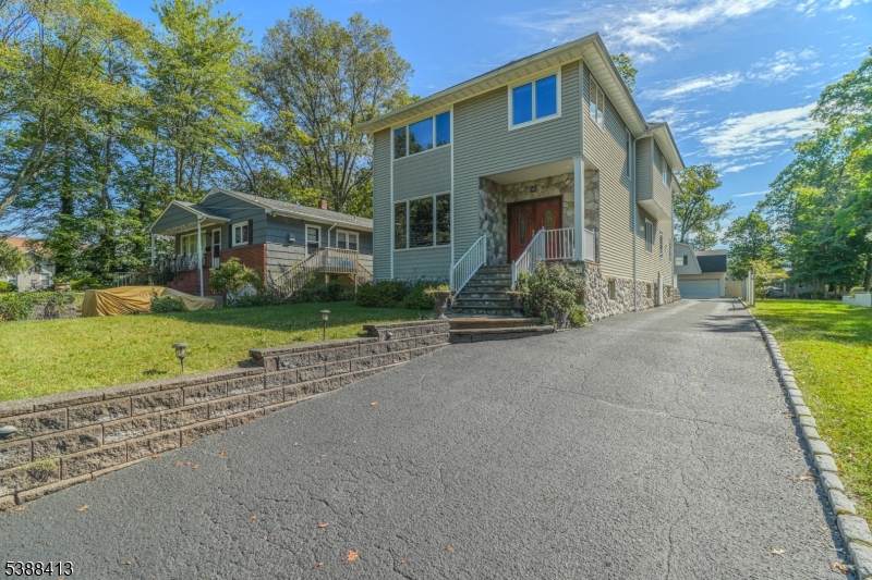 567 Mountain Ave - Photo 1