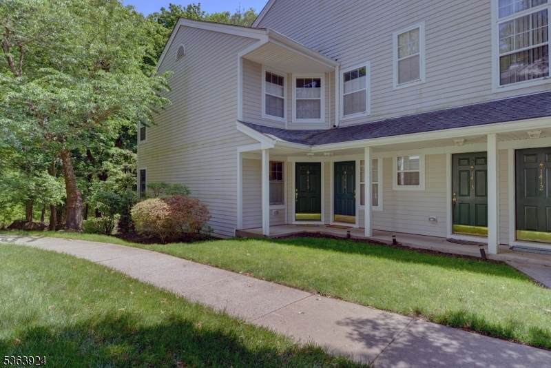 1415 York St - Photo 1