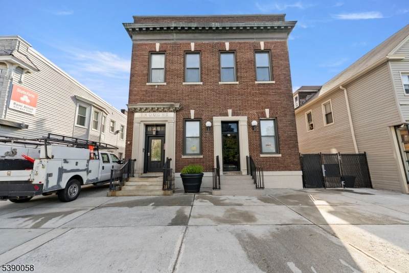 268 Washington Ave - Photo 1