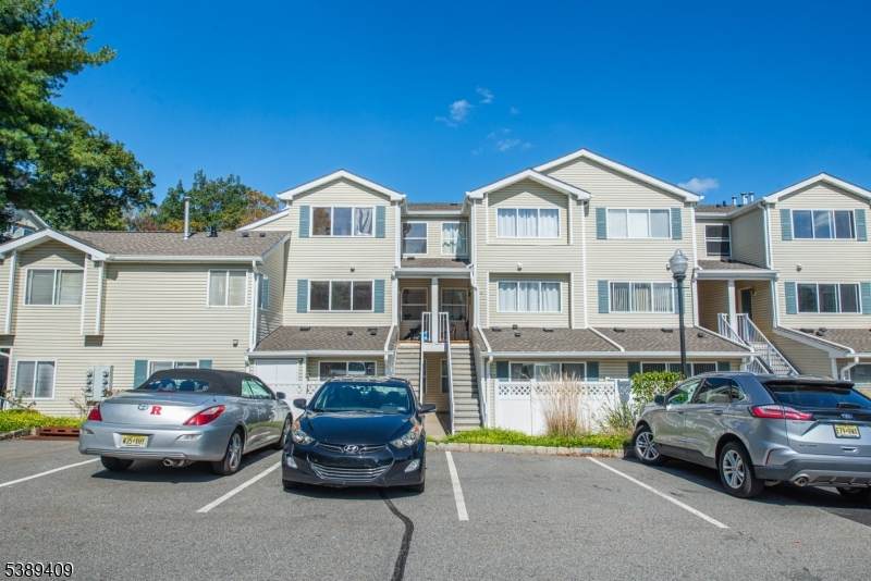 17 Livingston Rd - Photo 1