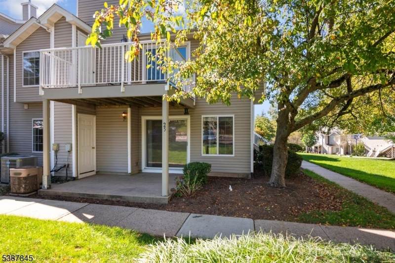 25 Spruce Court - Photo 1