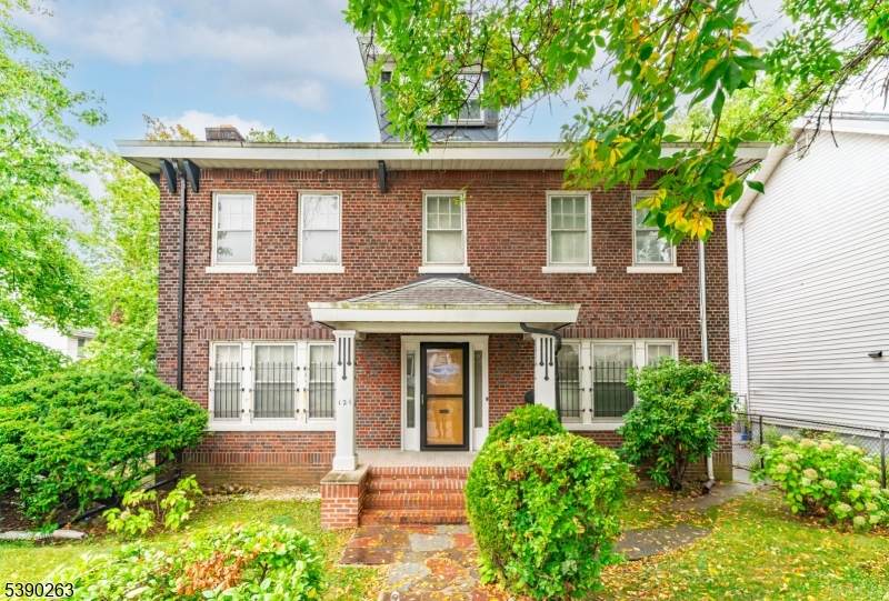 124 Vassar Ave - Photo 1