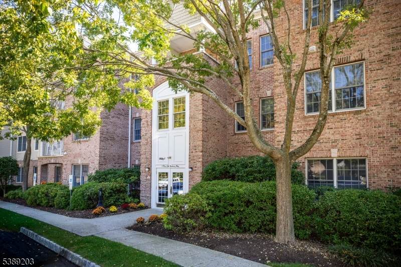 11 Zachary Way - Photo 1