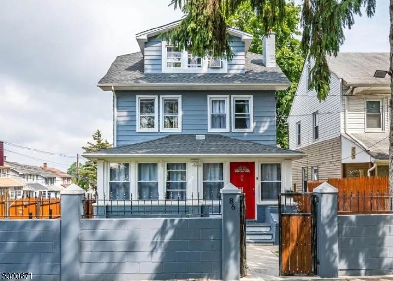 86 Mead St - Photo 1