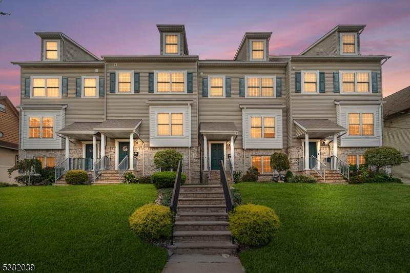 120 Chestnut Stunit C C - Photo 1