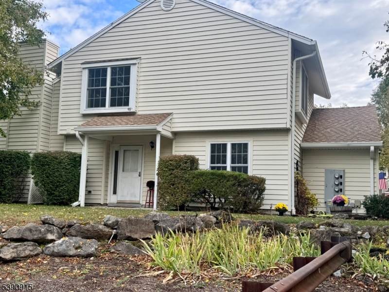 22 Peregrine Pt - Photo 1