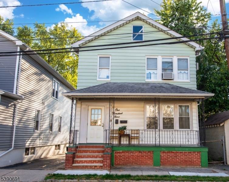 109 Sanford Ave - Photo 1