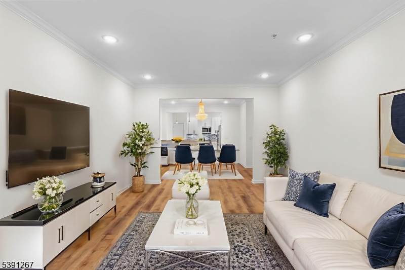 118 Forest Dr - Photo 1