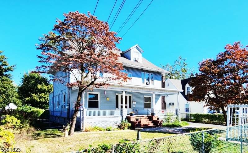 20 Albert St - Photo 1