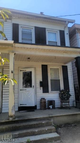 116 Lewis St - Photo 1