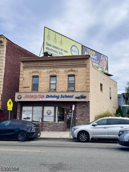 976 Main Ave - Photo 1