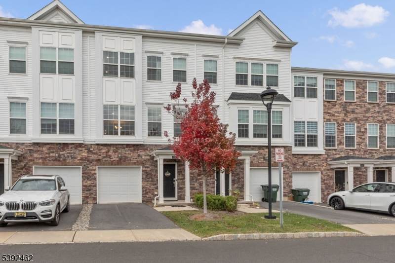 508 Keenland Ct - Photo 1