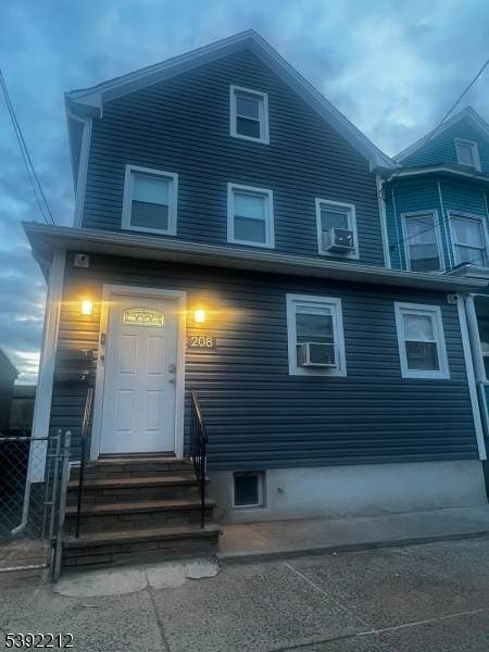 208 Inslee Pl - Photo 1
