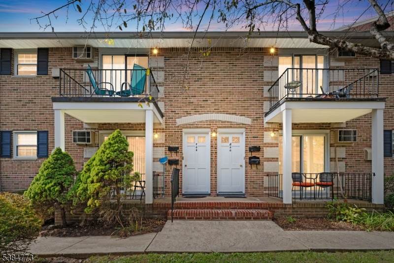 320 South Street 4F - Photo 1