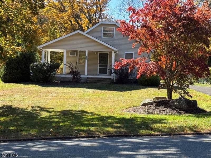 73 Kiel Ave - Photo 1