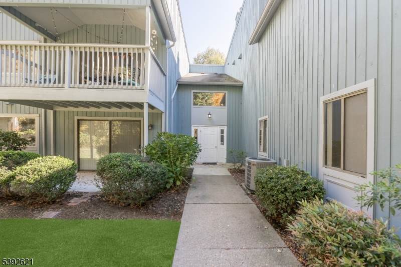 31 Drake Ln - Photo 1