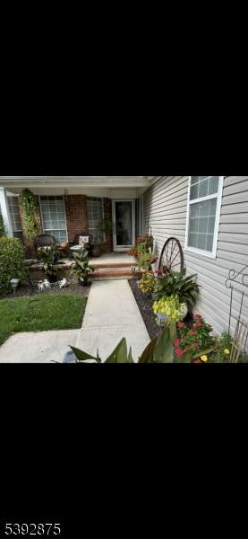 199 Teasel Ct - Photo 1