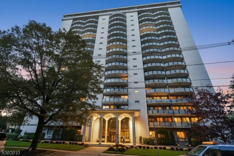 125 Prospect Ave - Photo 1