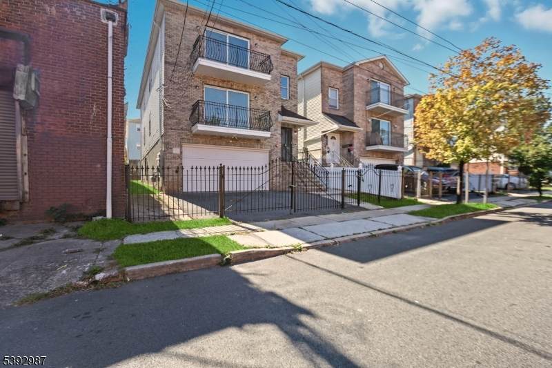 13 Wharton St - Photo 1