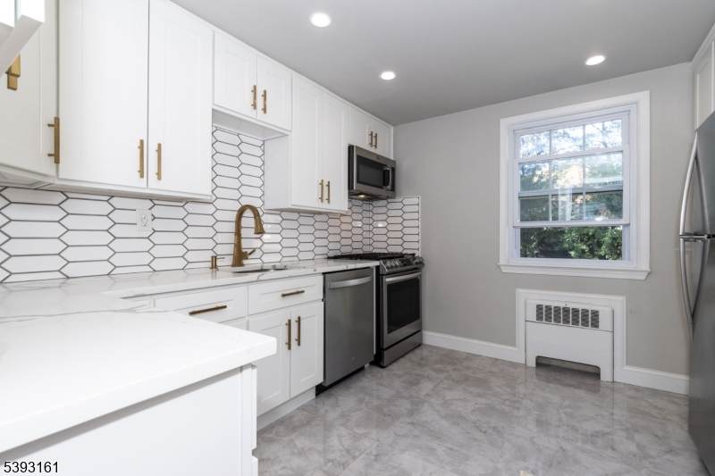 445 Morris Ave - Photo 1