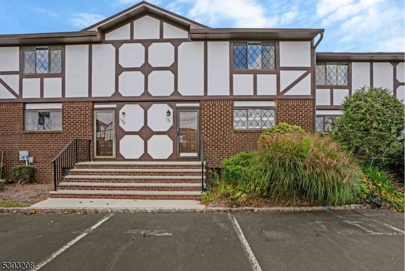 180 Wildflower Ln - Photo 1