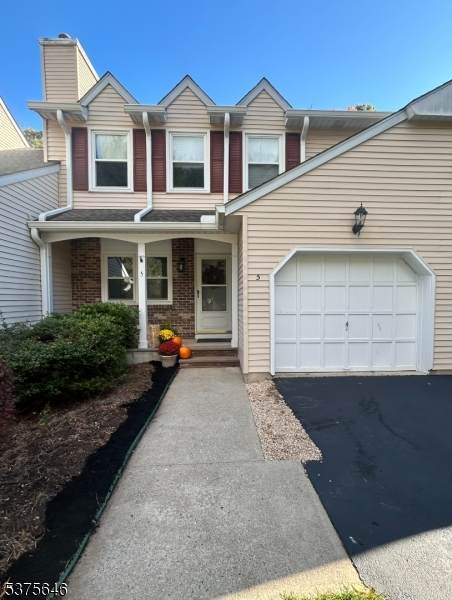 5 Carriage Lane - Photo 1