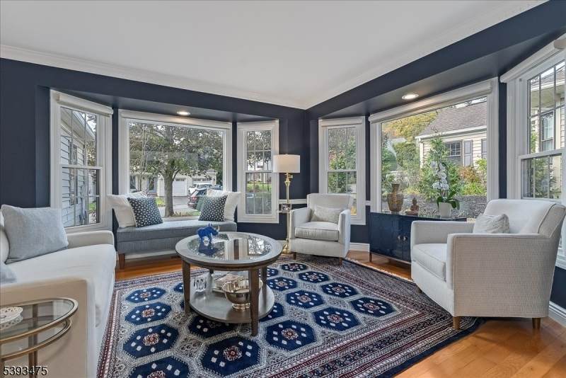 11 Shadowbrook Ln - Photo 1