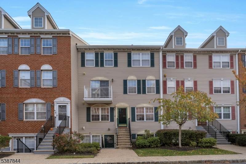 56 Yancy Dr - Photo 1