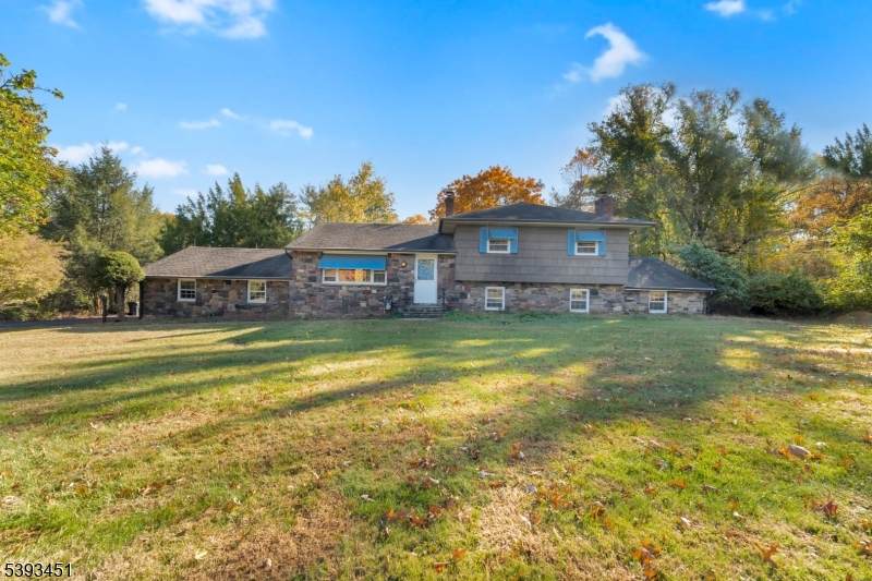 10 Samuel Dr - Photo 1