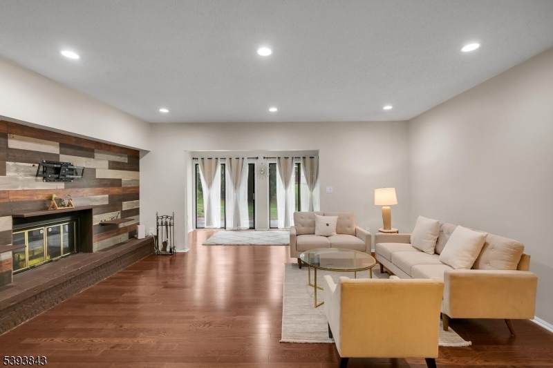 14 Woodward Ln - Photo 1