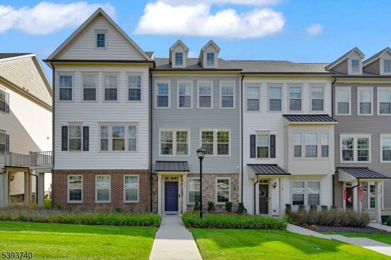 11 Ambrosia Ct - Photo 1