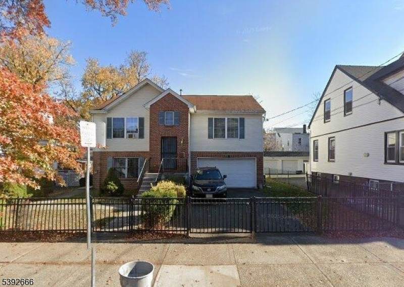 116 Columbia Ave - Photo 1