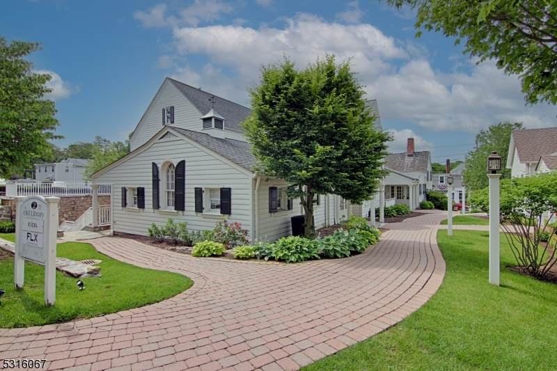 2 Morristown Rd - Photo 1