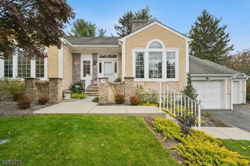 21 Rolling Hill Ct - Photo 1