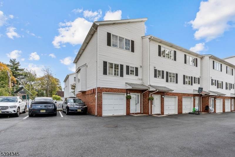 128 Boulevard - Photo 1