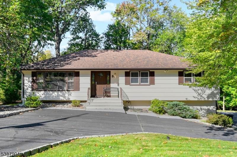 30 Shrewsbury Dr - Photo 1