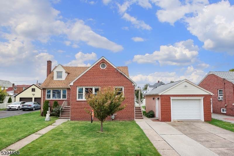 825 Dennis Pl - Photo 1